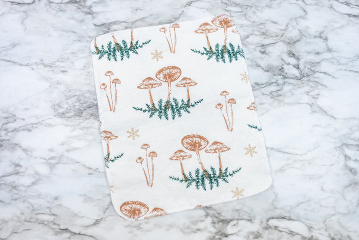 Paperless Towels - Golden Christmas Mushrooms