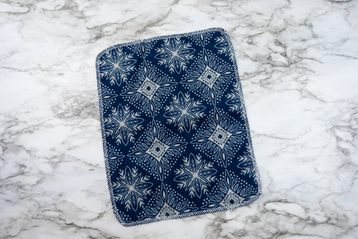 Paperless Towels - Navy & Silver Snowflakes